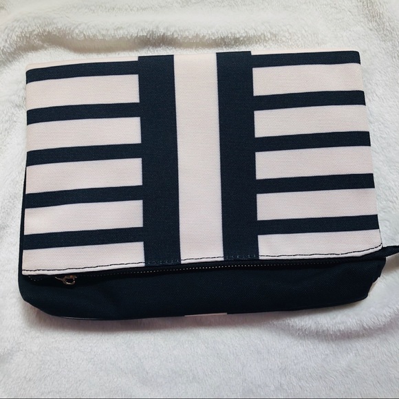 Summer & Rose Boho Clutch - Picture 3 of 5